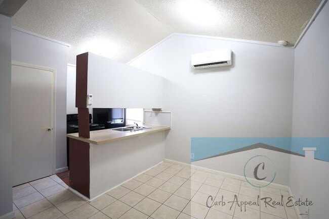 Photo - 1 bed, 1 bath apartment - HUD accepted!!