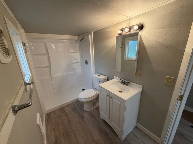 Photo - Newly Remodeled 1-Bed with Bonus Room