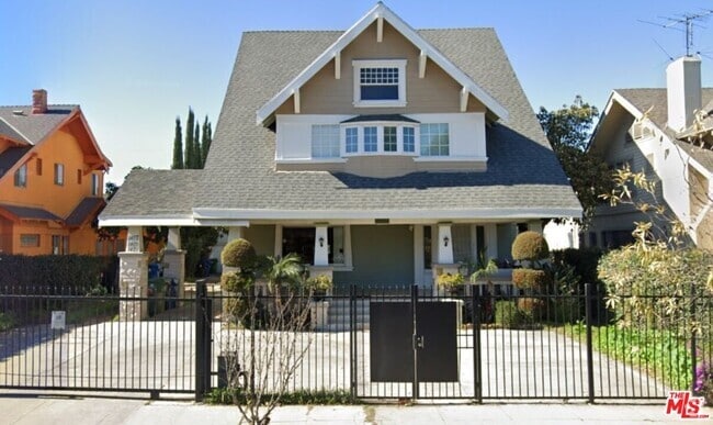 Building Photo - 1417 12th Ave Rental