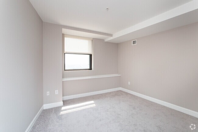 1HAB, 1BA - 960 ft² - Tower No. 96 - LeVeque Tower