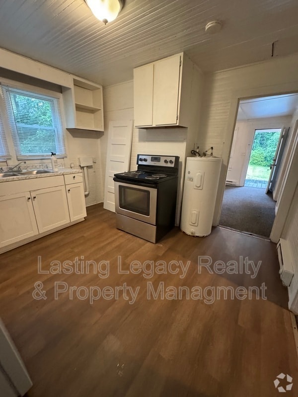Building Photo - 2012 Harrison Ave Rental