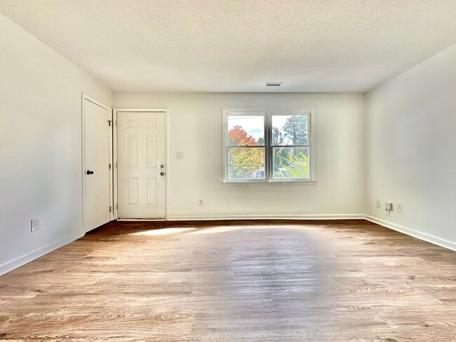 Photo - 725 N Privette St Unit 725 N Privette Street, L/S