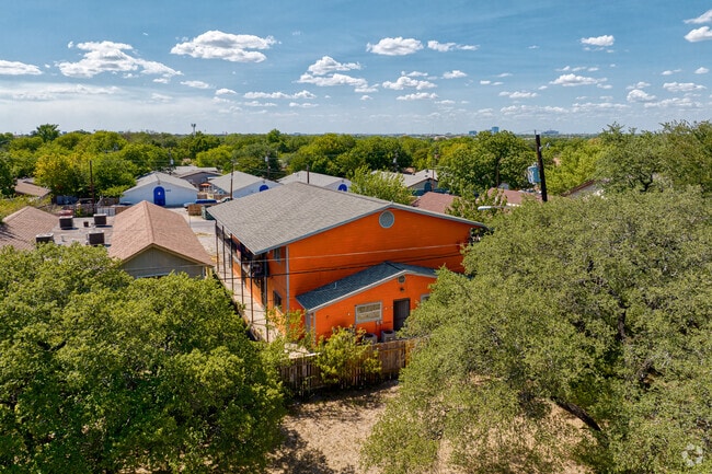 Property Backs Up to a Large Park - 8207 Sam Rayburn Dr