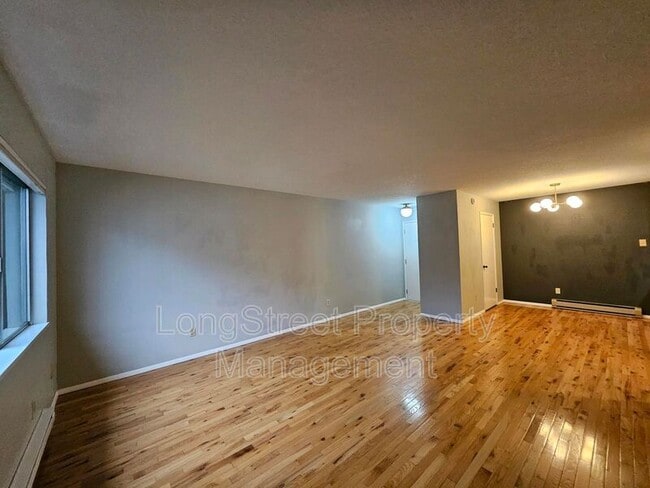 Photo - 4602 NE Broadway