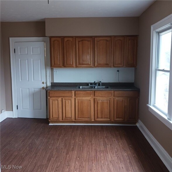 Photo - 4105 E 139th St Unit 2