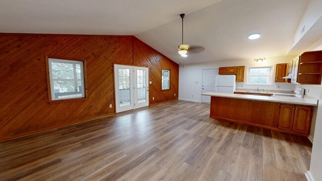 Photo - 601 Kelly Ct