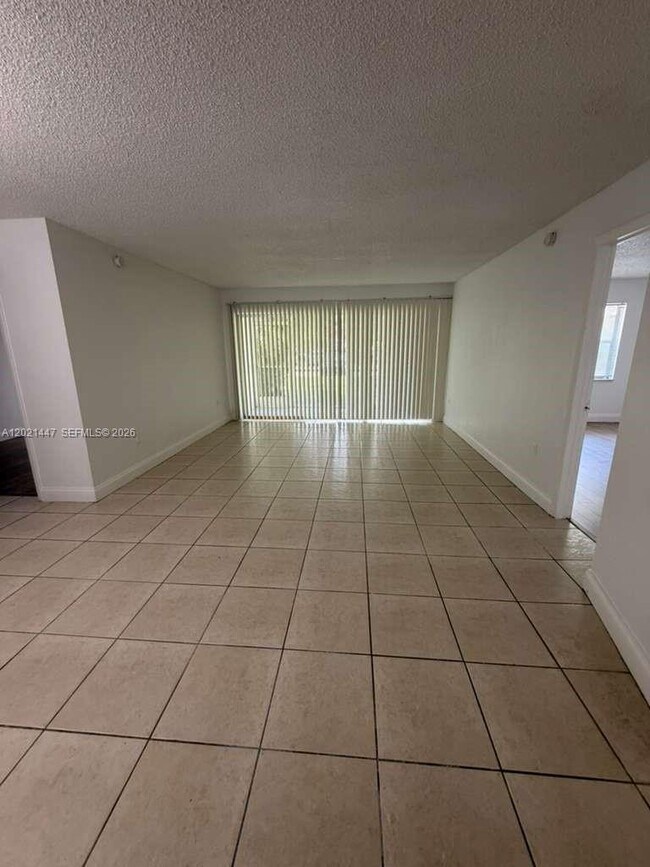 Photo - 4235 N University Dr Unit 106