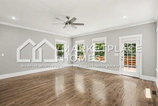 Photo - 122 Valley View St