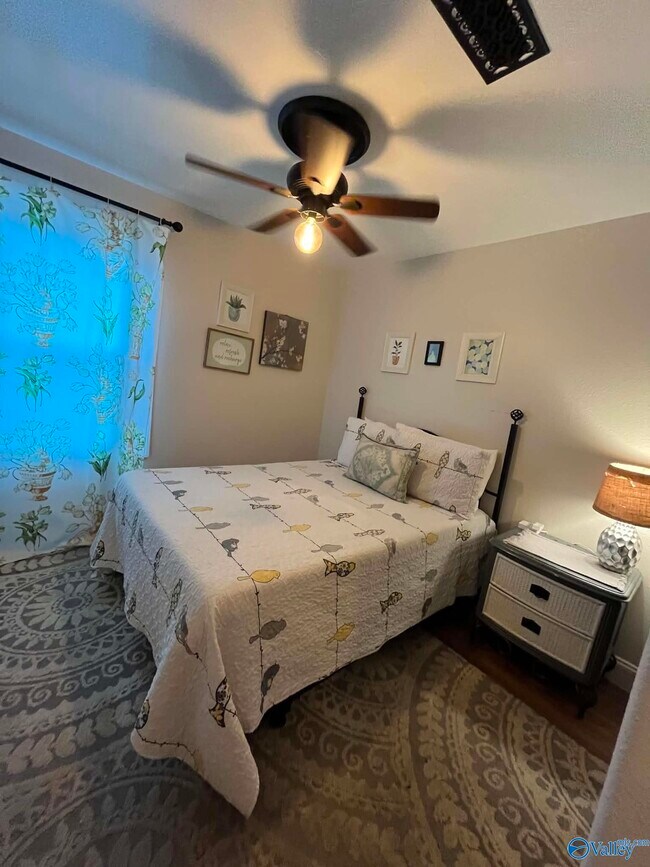 Photo - 12102 Carriage Ct SE Unidad D