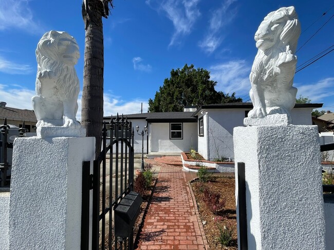 Photo - 14519 Fox St