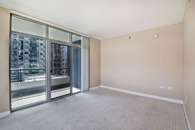 Photo - 425 W Beech St