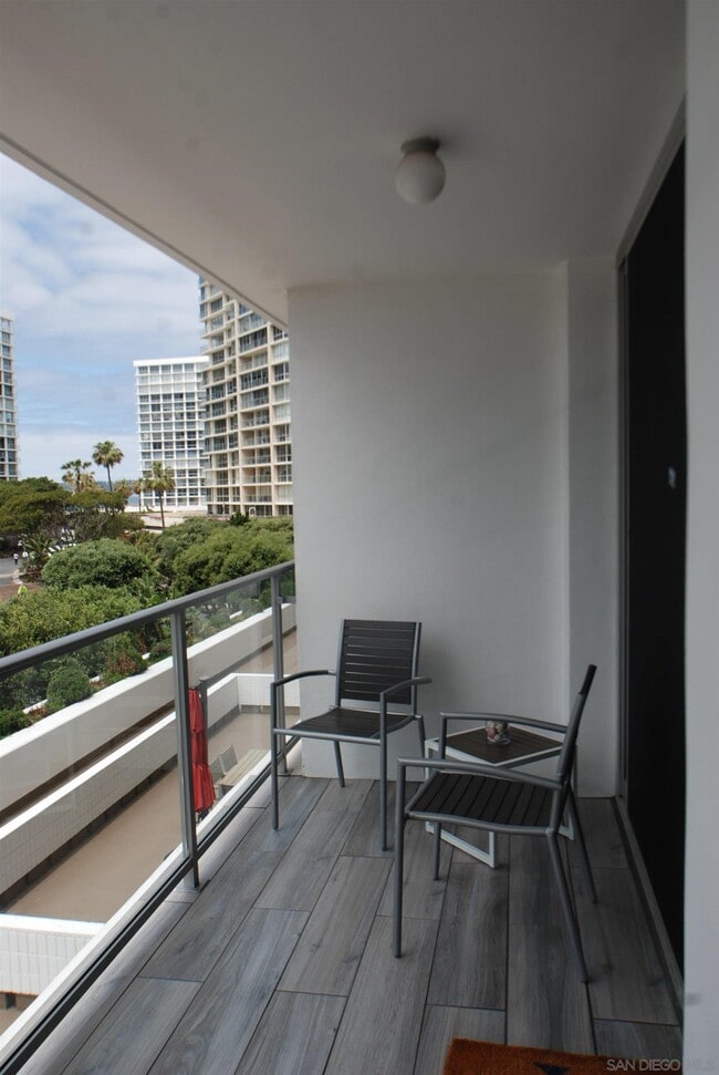 Photo - 1770 Avenida del Mundo Unidad 201