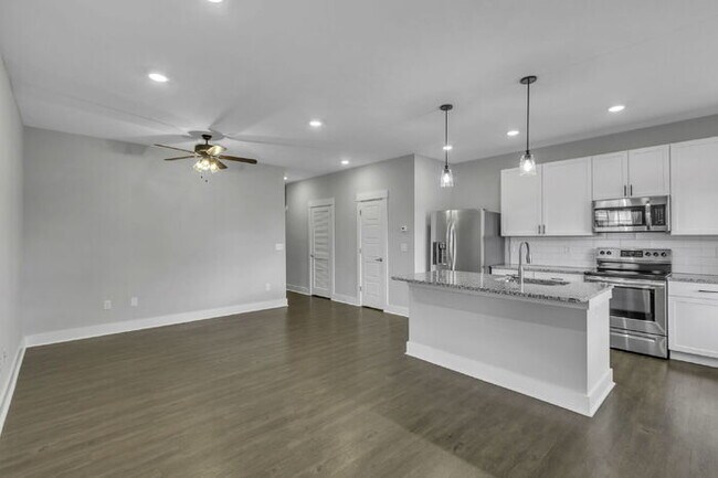 Charming 3-Bedroom Townhouse Retreat in Travelers Rest