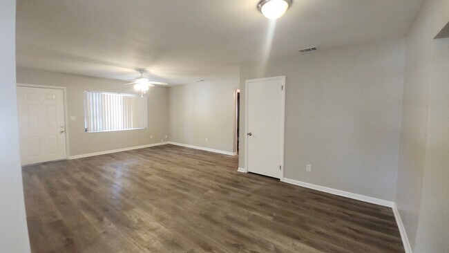 Photo - 908 Westmore Ave