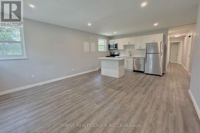 Photo - 100 King Edward Ave Unité 10