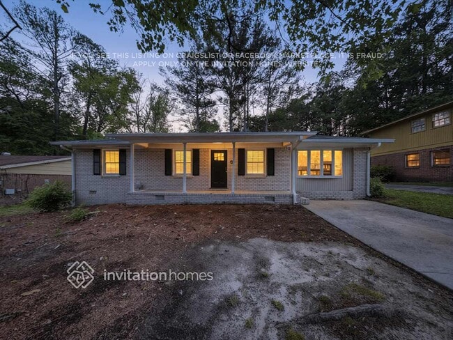 Building Photo - 3455 Leisure Ln