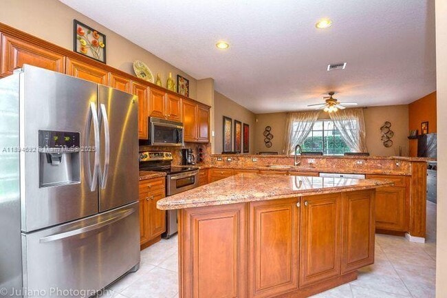Photo - 5289 NW 112th Way