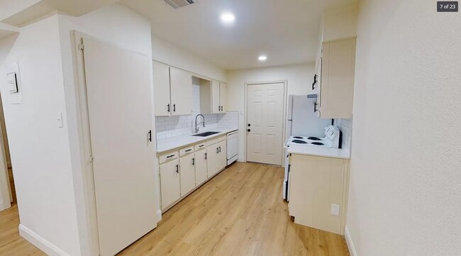 Photo - 614 W Heard St Unidad 1