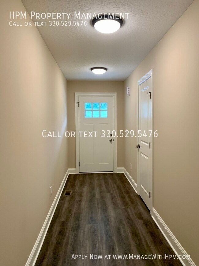 Photo - 2467 Delaware Ave SW Apartment