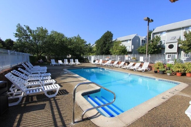 Photo - 3-Bed with AC & 1.5 Bath *Boston Landing * Top Floor * SEPT