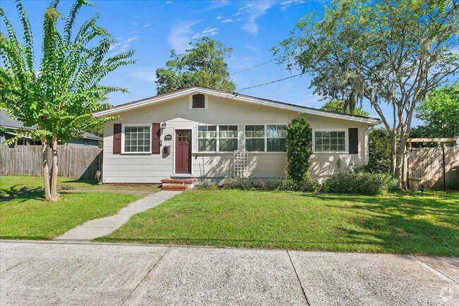 Building Photo - Renovated bungalow in Avondale for rent! Rental