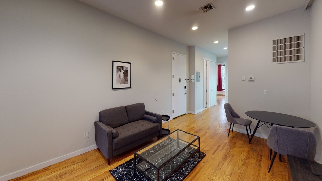 Photo - Private bedroom in 4 bed/1.5 bath Home