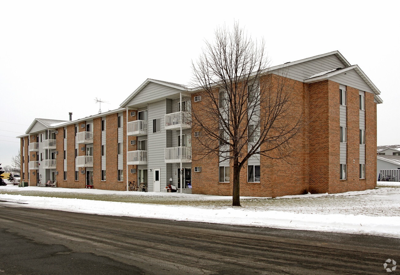 Photo - Prairie Village and Timberlea Terrace Apartme Apartments