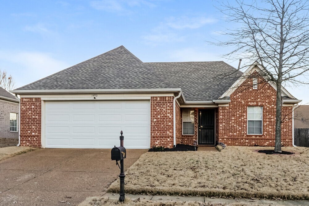 Photo - 1480 Pemberton Ln