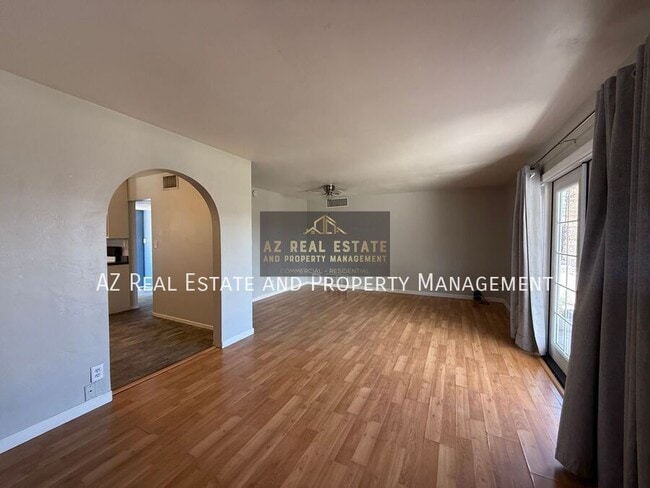 Photo - 1725 S Farmer Ave