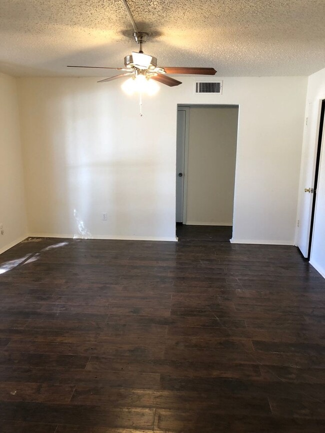 Photo - 2909 Las Vegas Trail Unit D