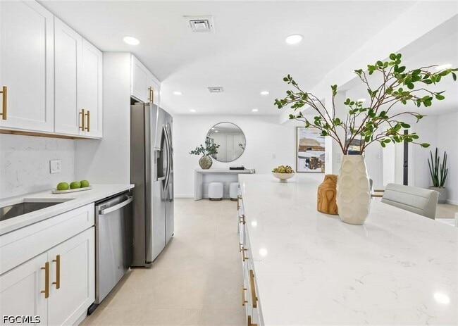 Photo - 1710 SW 1st Ave