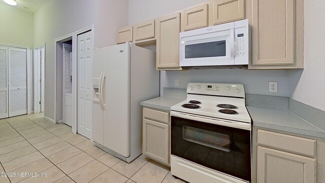 Photo - 9536 Armelle Way Unit 3