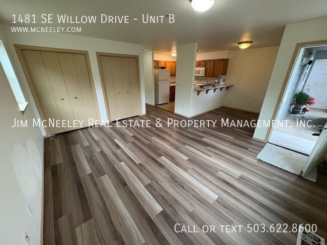 Photo - 1481 SE Willow Dr Unit B