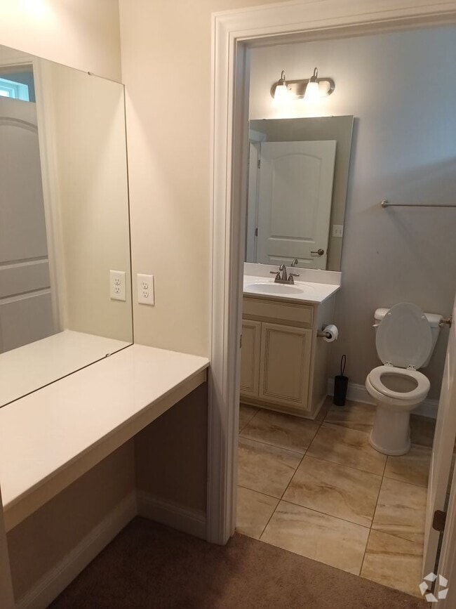 Building Photo - Queens Harbour Rental