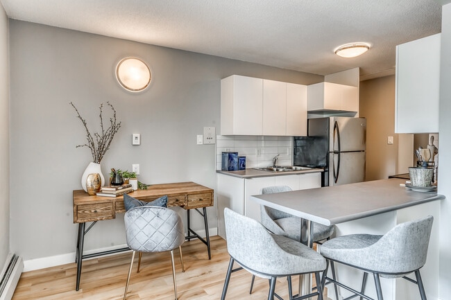 Photo - Garneau Place