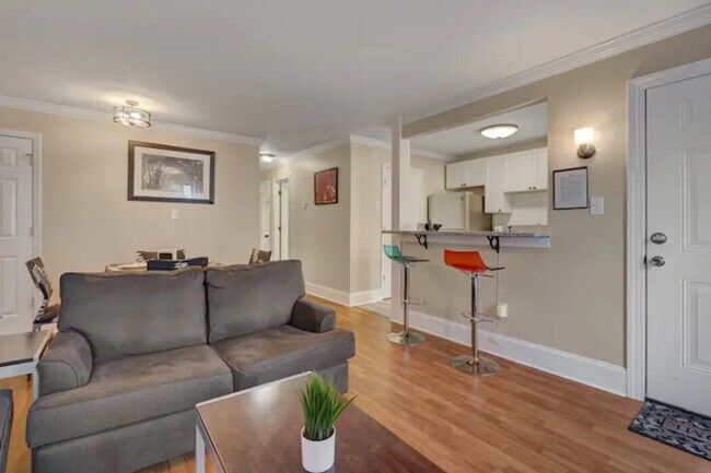 Photo - 2201 1/2 Summit Street-SI ID1388443P Unit SI ID1388443P