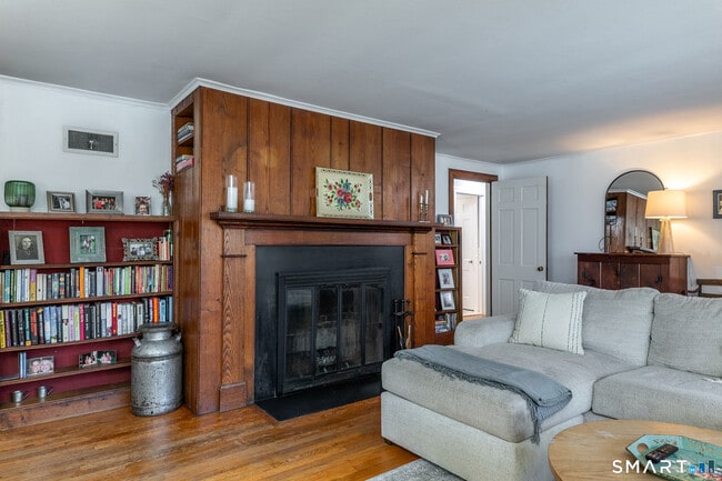 Photo - 255 Woodbury Rd