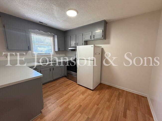 Photo - 1506 Oakshire-Water Included Unidad 1506 Oakshire C