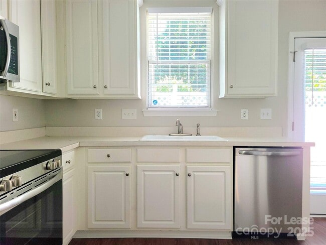 Photo - 8415 Chaceview Ct