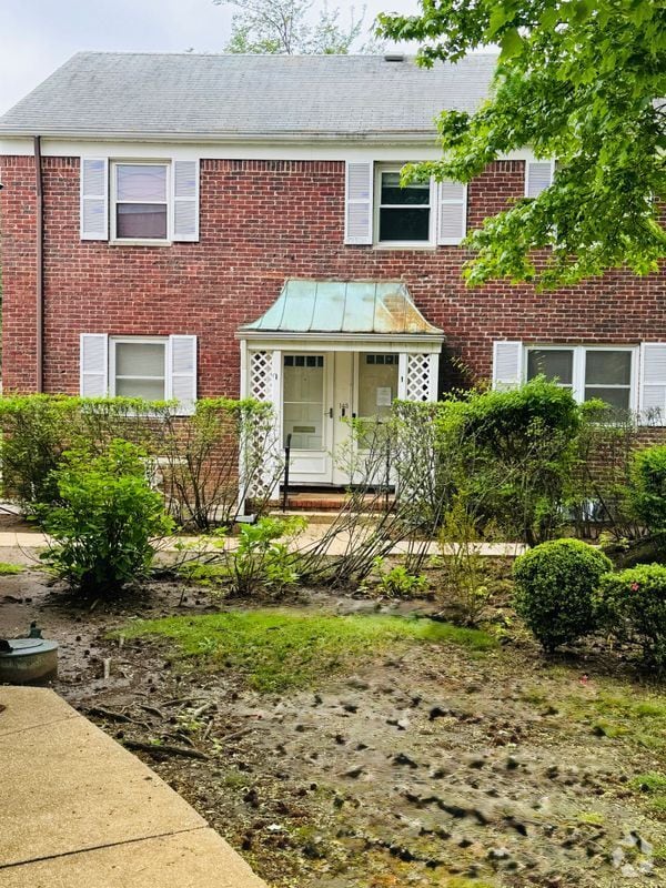 Building Photo - 146 Manor Dr Rental