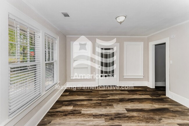 Photo - 1916 Beech Ave