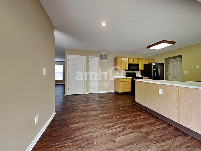 Photo - 581 Indian Lake Dr