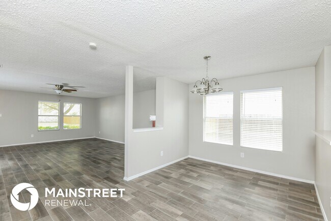 Photo - 6051 Guilia Dr