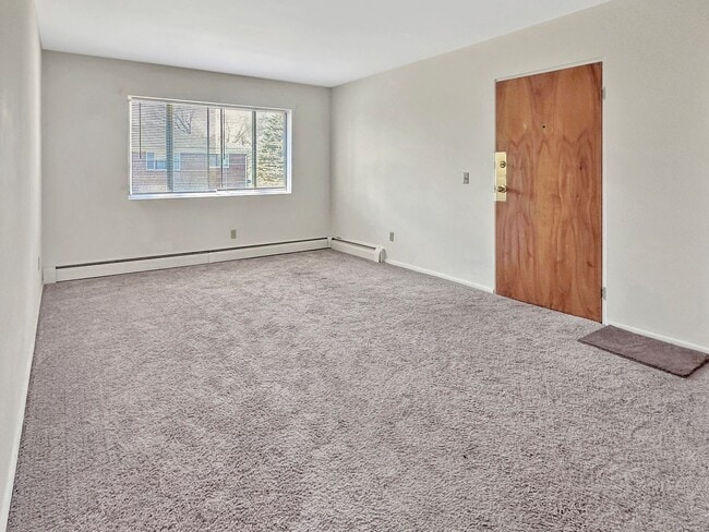 Photo - 2839 S Burdick St Unit A