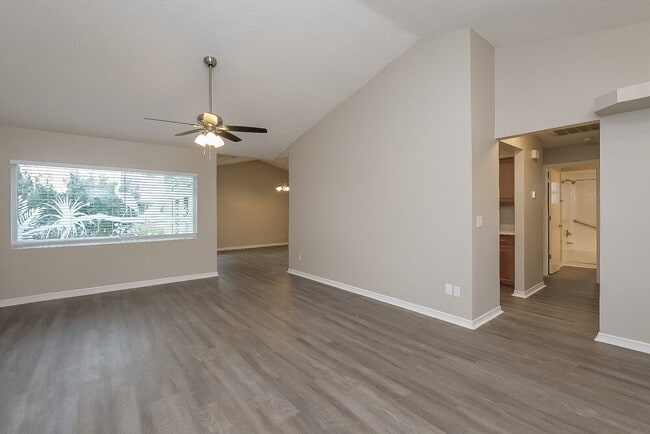 Photo - 4360 Grandwood Ln