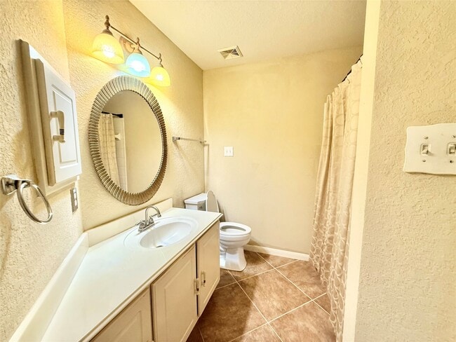 Building Photo - 8514 Spotslyvania Ln