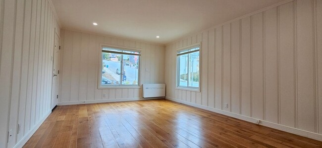 Photo - Golden Gate Heights: Remodeled, Spacious Studio w/ A/C, Laundry In-Unit and Dishwasher Unidad 1897 16th Ave.