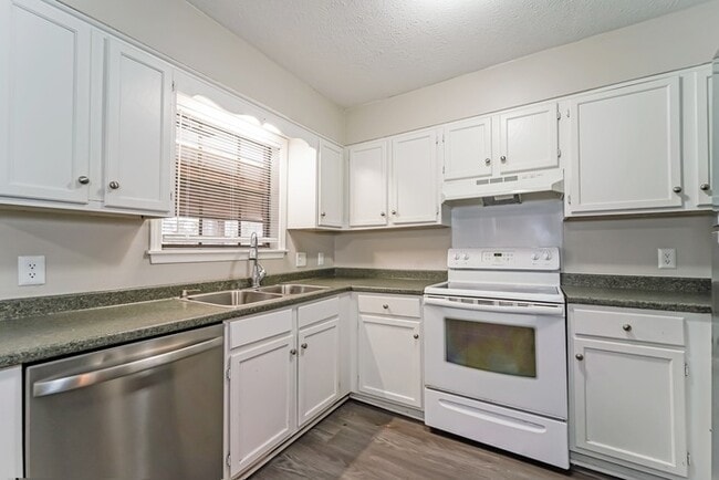 Photo - 154 Plum Tree Rd