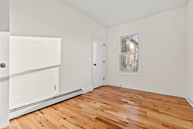 Photo - 84 Maple Ave Unit BL W