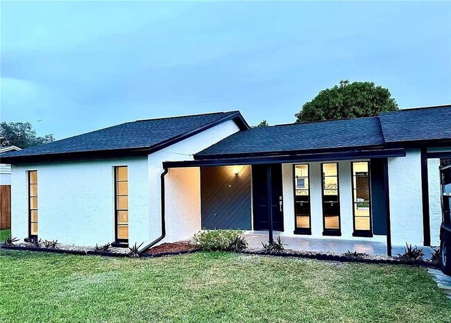 Building Photo - 163 Mante Dr Rental